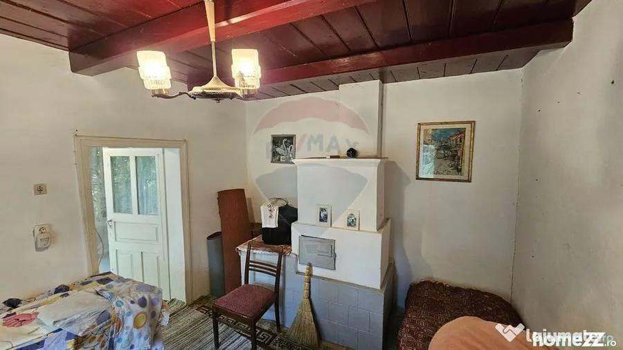 Casă cu 2 camere cu Teren 9200 Mp în Pădureni (Șendriceni)
