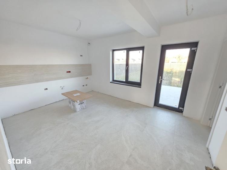 Casă cu 4 camere cu Teren 500 Mp în Central