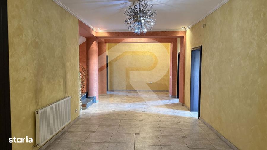 Casă cu 7 camere cu Piscina în Ferentari