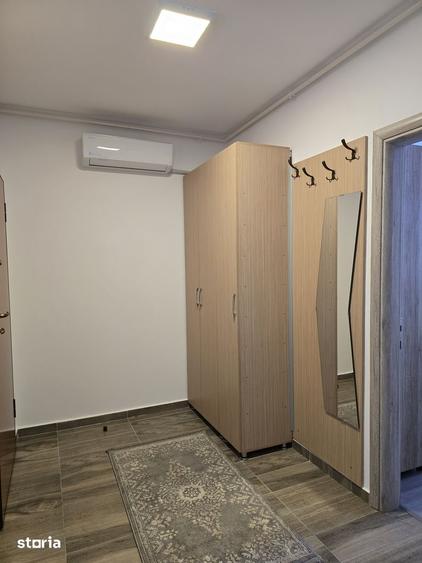 Apartament cu 2 camere semidecomandat în Berceni