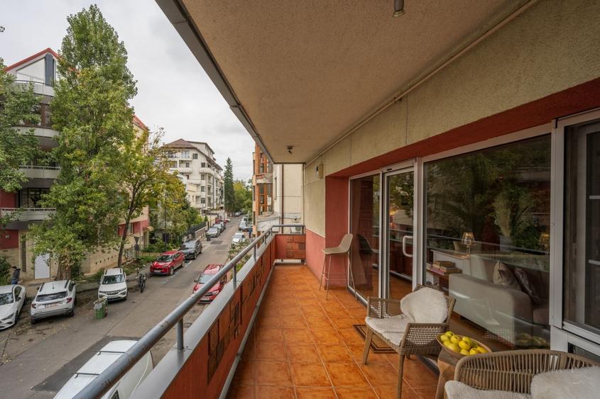 Apartament cu 2 camere decomandat, mobilat în Primăverii