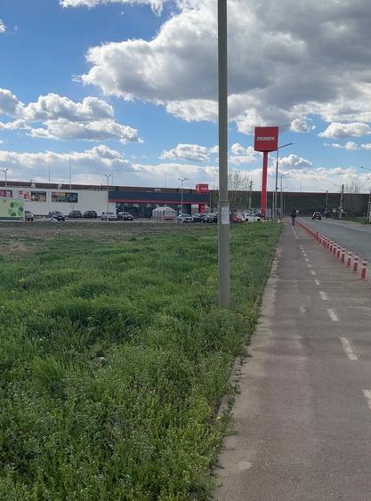 Teren Construcții intravilan de 5700 mp, în Nord-Est