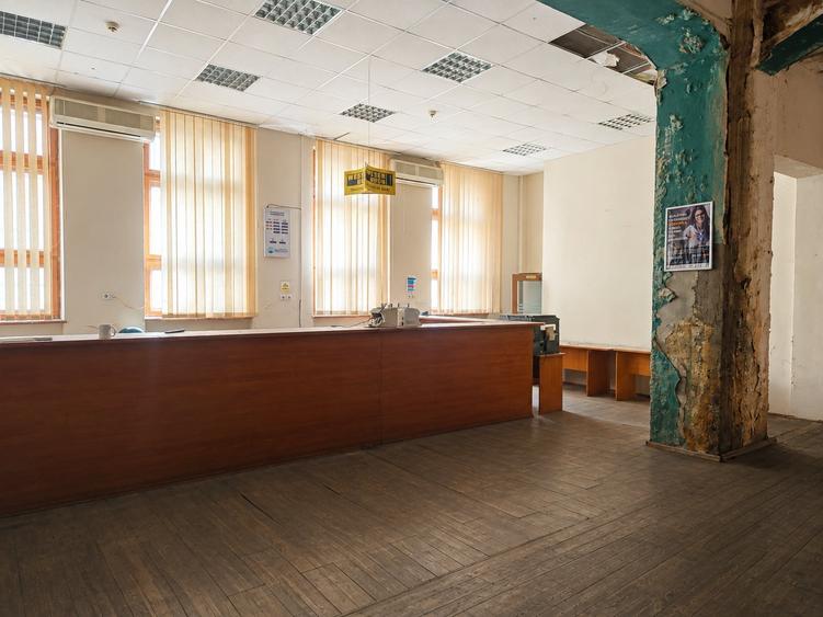 Spațiu comercial, de 385 mp, în Ultracentral