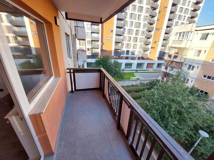 Apartament cu 3 camere decomandat în Mărăști