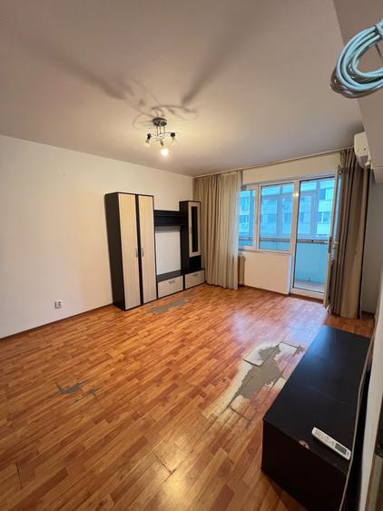 Apartament cu 2 camere decomandat în Colentina