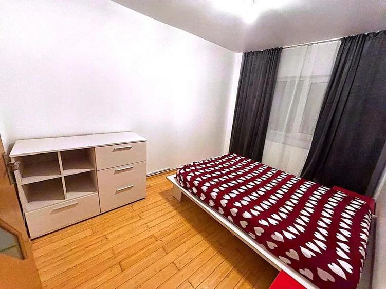 Apartament cu 3 camere decomandat în Găvana