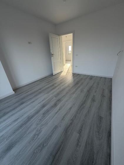 Duplex cu 4 camere cu Teren 350 Mp în Remetea Mare