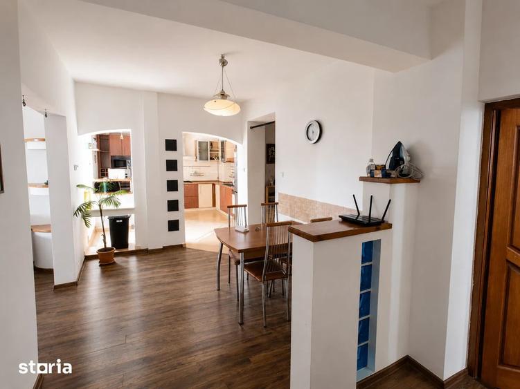 Apartament cu 4 camere decomandat, mobilat în Zorilor