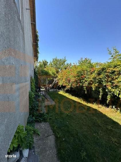 Casă cu 4 camere în Palazu Mare
