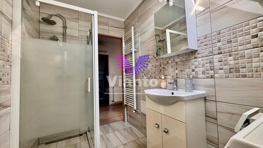 Apartament cu 3 camere decomandat, mobilat în Calea Poplăcii