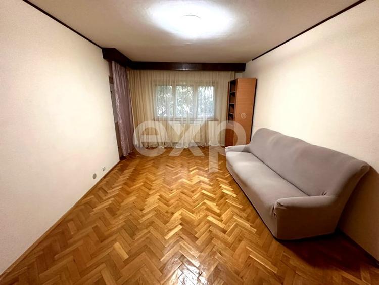 Apartament cu 2 camere decomandat în Eremia