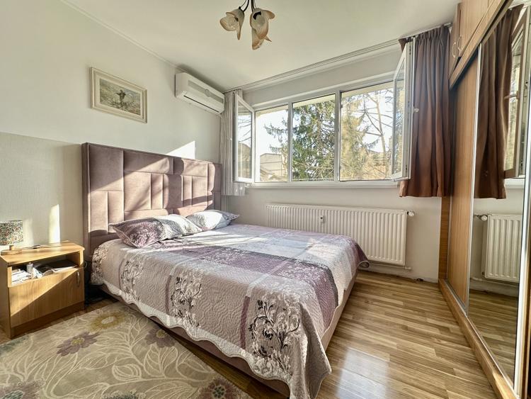 Apartament cu 2 camere semidecomandat, mobilat în 1 Mai