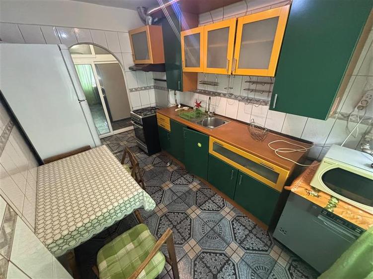 Apartament cu 2 camere decomandat în Orizont