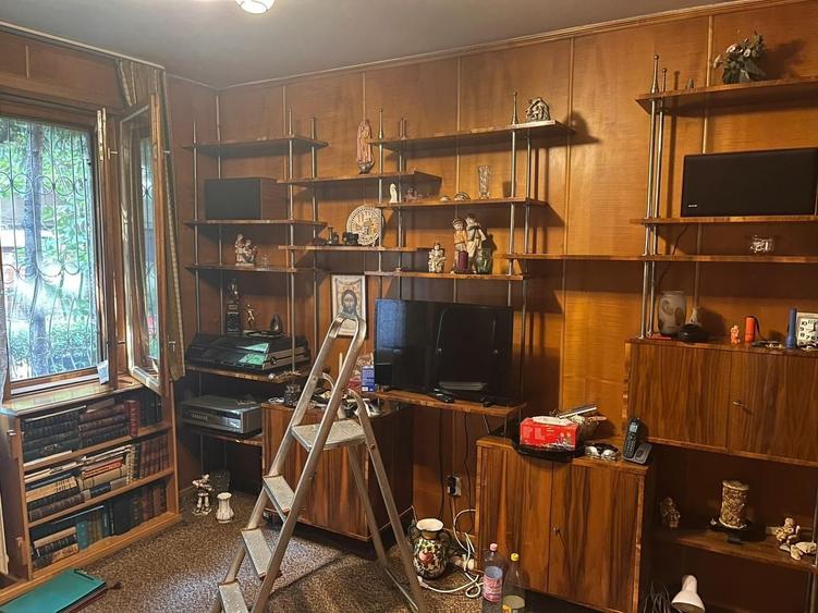 Apartament cu 3 camere decomandat în Tineretului