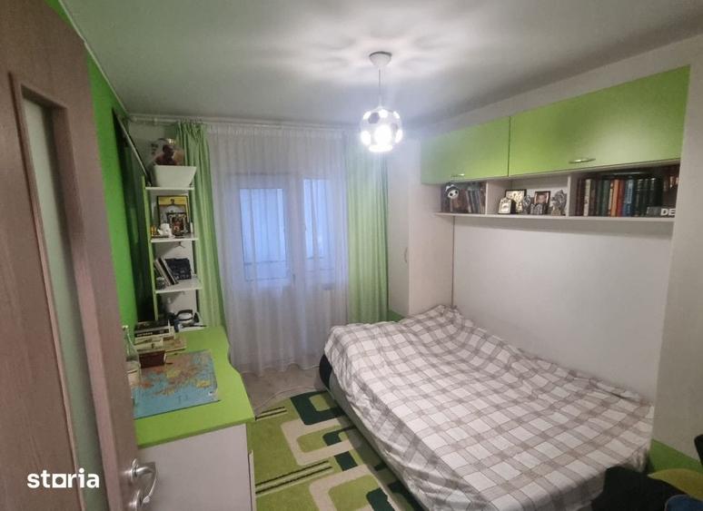 Apartament cu 4 camere în Nicolina