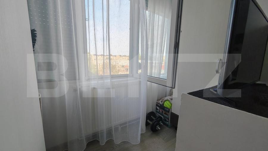 Apartament cu 2 camere semidecomandat, mobilat în Rogerius