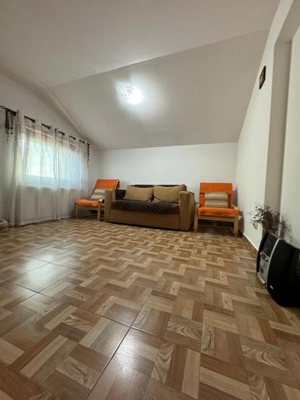Casă individuală cu 7 camere cu Teren 259 Mp în Jilava