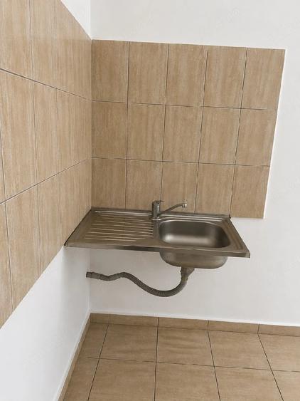 Garsonieră nedecomandată în CET