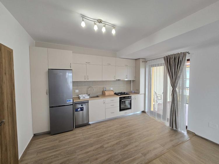 Apartament cu 2 camere decomandat în Cristian