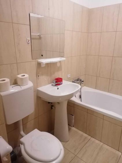 Garsonieră semidecomandată în Titan