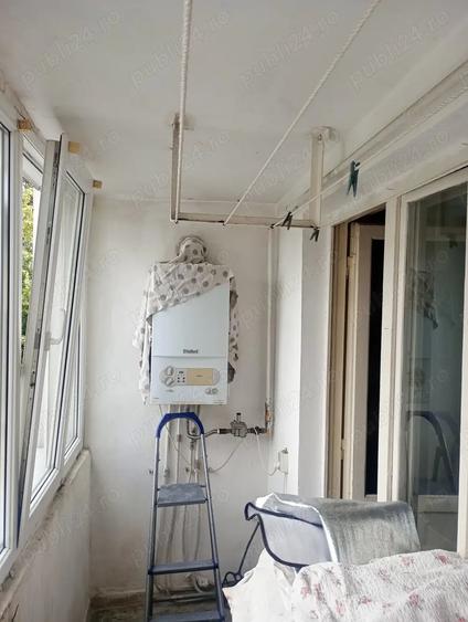 Apartament cu 4 camere decomandat în Mărăței