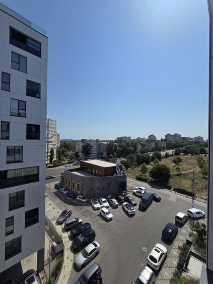 Apartament cu 2 camere semidecomandat, mobilat în Tomis Nord