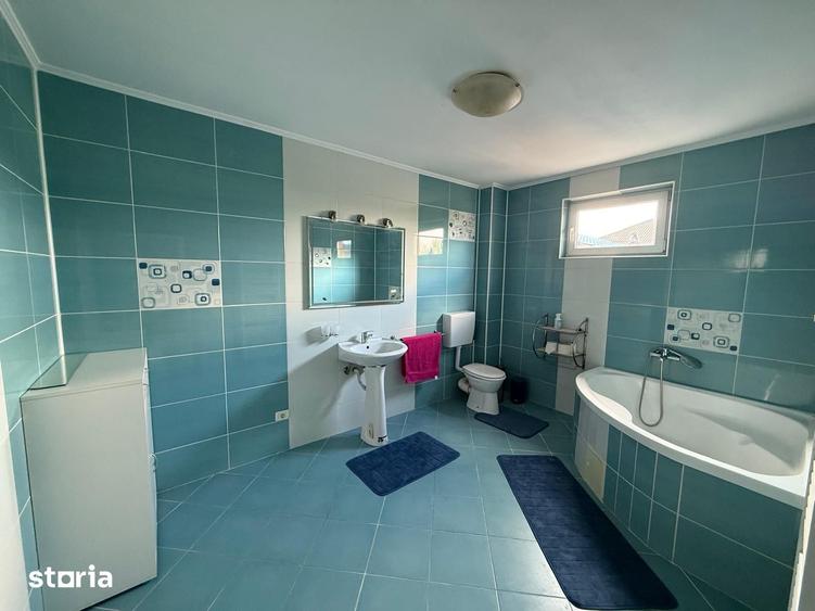 Casă cu 5 camere cu Teren 650 Mp în Chiajna