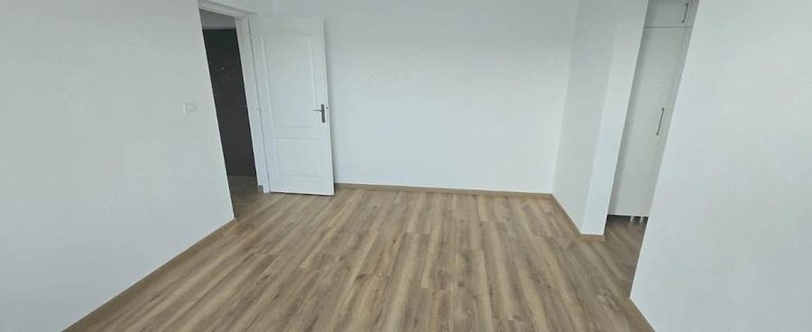 Apartament cu 2 camere semidecomandat în 1 Mai