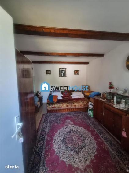 Casă cu 6 camere cu Teren 900 Mp în Șinca