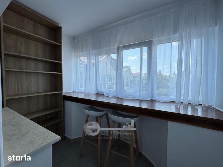 Apartament cu 3 camere decomandat în Sud