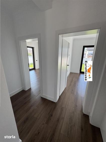Casă cu 4 camere cu Teren 500 Mp în Central