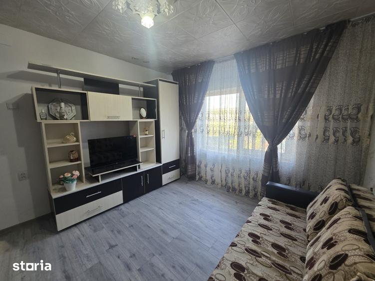 Casă cu 2 camere cu Teren 1300 Mp în Davidești