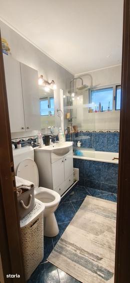 Apartament cu 2 camere semidecomandat, mobilat în Cornișa