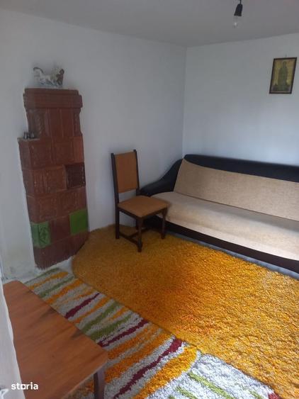 Casă cu 3 camere în Coșești