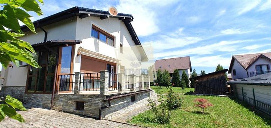 Casă individuală cu 4 camere cu Teren 830 Mp în Daia