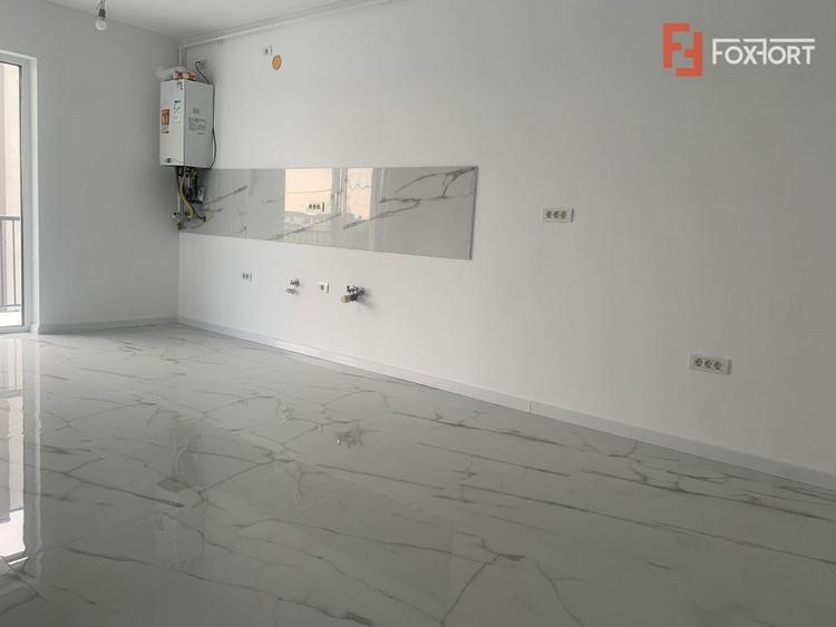 Apartament cu 3 camere decomandat în Dumbrăvița