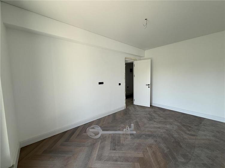 Apartament cu 2 camere decomandat în Tătărași