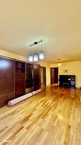 Apartament cu 4 camere în Ultracentral
