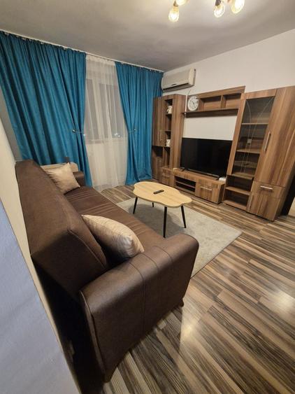 Apartament cu 2 camere semidecomandat în Timișoara