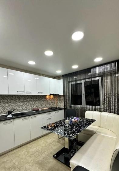 Apartament cu 2 camere decomandat, mobilat în Alexandru Obregia
