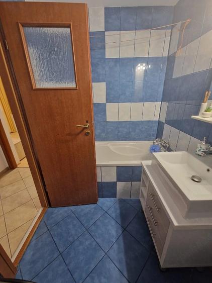 Apartament cu 2 camere decomandat în Basarabia