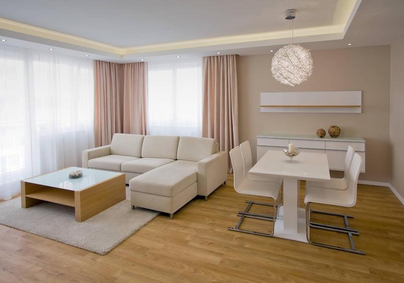 Apartament cu 3 camere decomandat în Feldioara