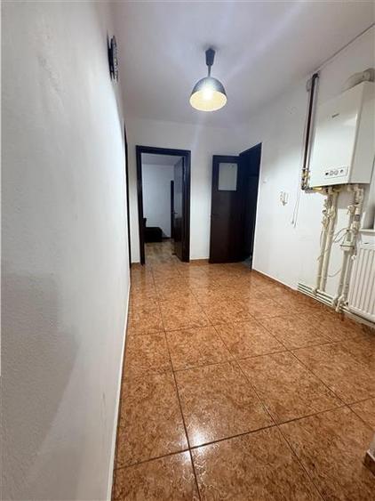Apartament cu 3 camere decomandat în Tomis Nord