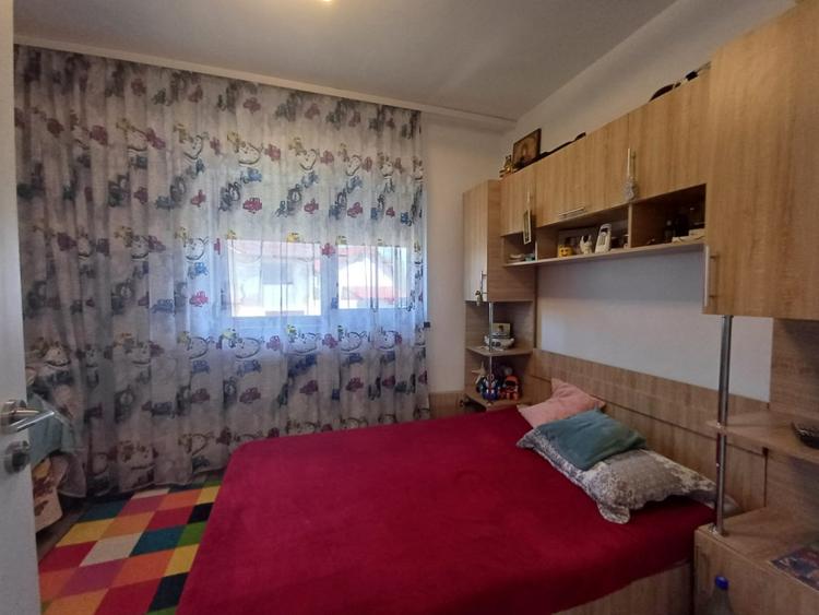Duplex cu 4 camere cu Canalizare în Miroslava