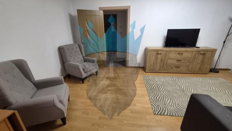 Apartament cu 4 camere semidecomandat, mobilat în Baba Novac