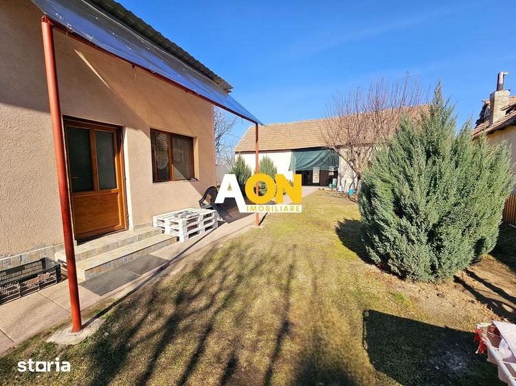 Casă cu 4 camere cu Teren 2084 Mp în Sântimbru