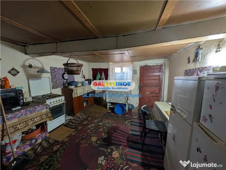Casă cu 3 camere cu Teren 1400 Mp în Frumușani
