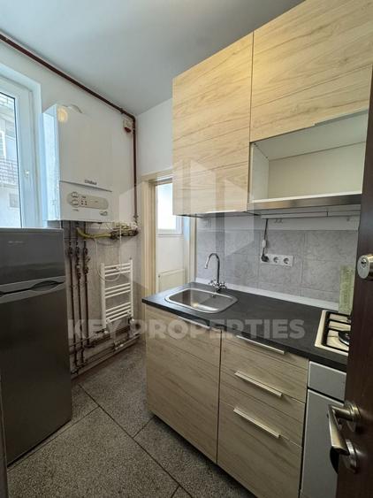 Apartament cu 2 camere semidecomandat în Armeneasca