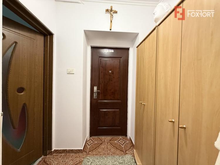 Apartament cu 2 camere, mobilat în Ronaț