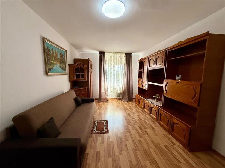 Apartament cu 2 camere decomandat în Canta